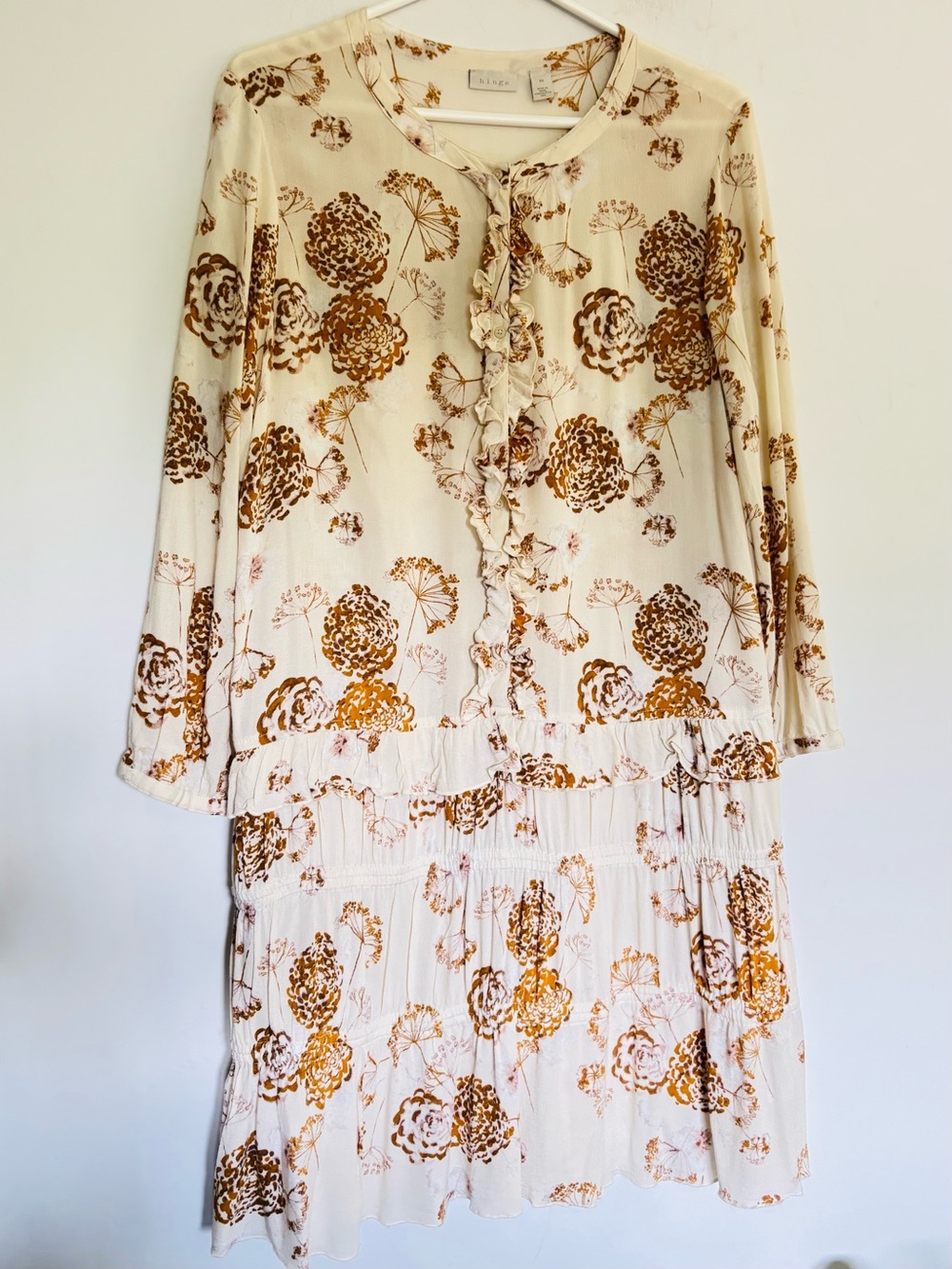 Hinge Floral Dress w/Unique Elastic Ruffles